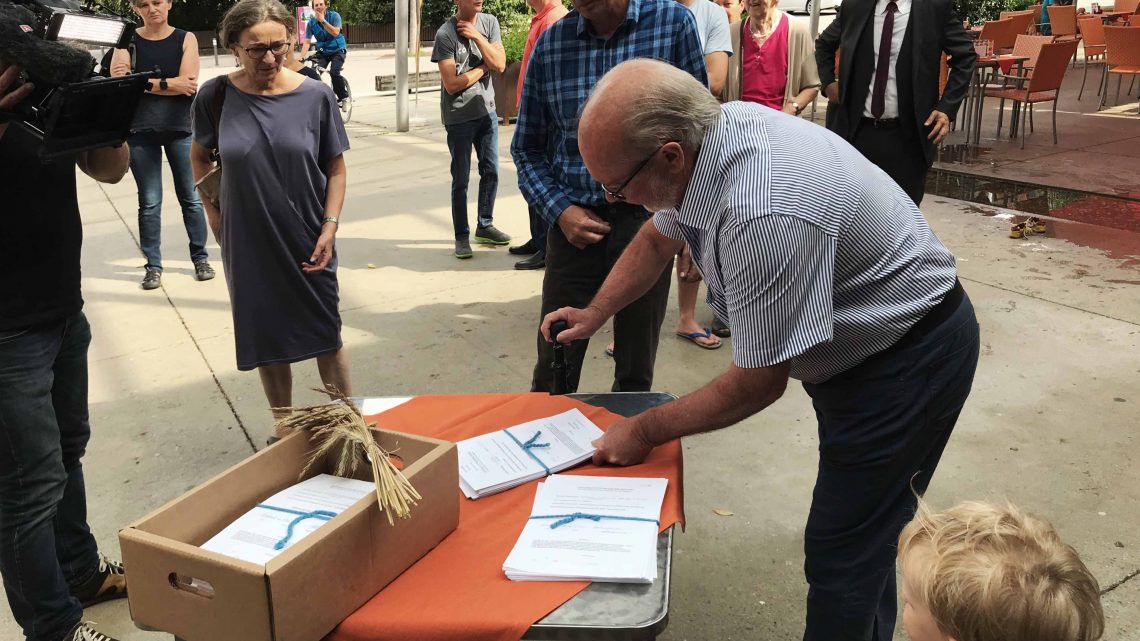 950 Unterschriften besiegeln  Volksabstimmung in Ludesch